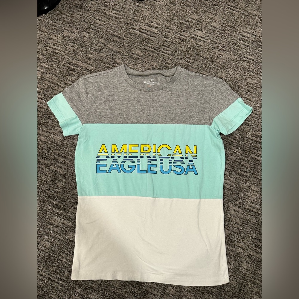 American Eagle men’s shirt